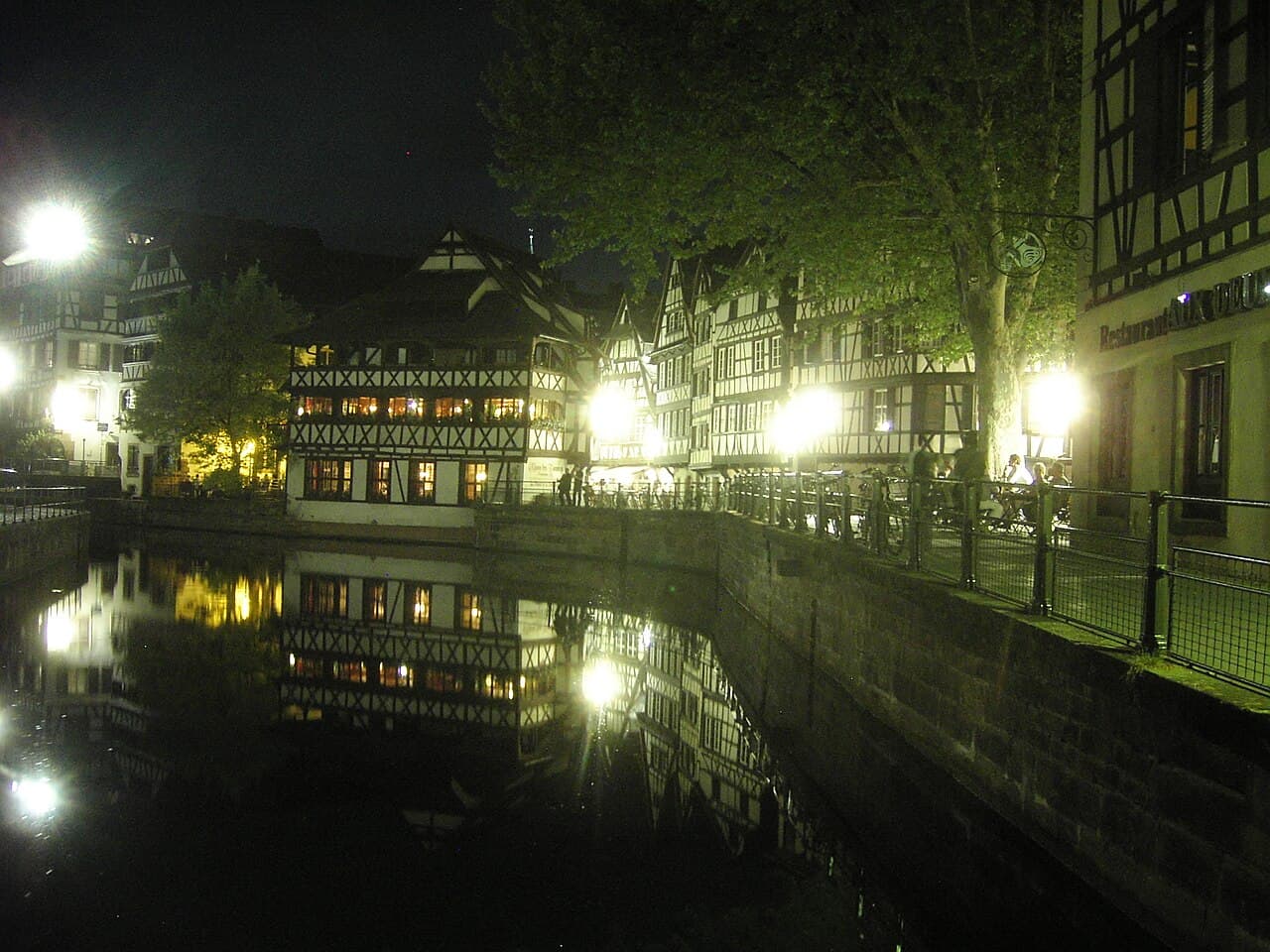 April 2007 Strasbourg, Petite France by night