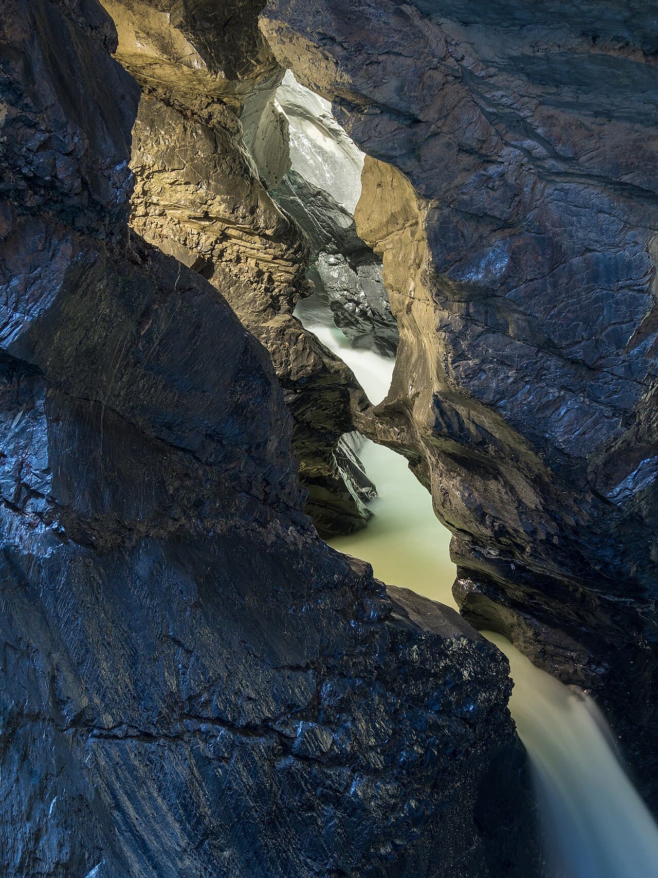 Trümmelbachfälle im Lauterbrunnental