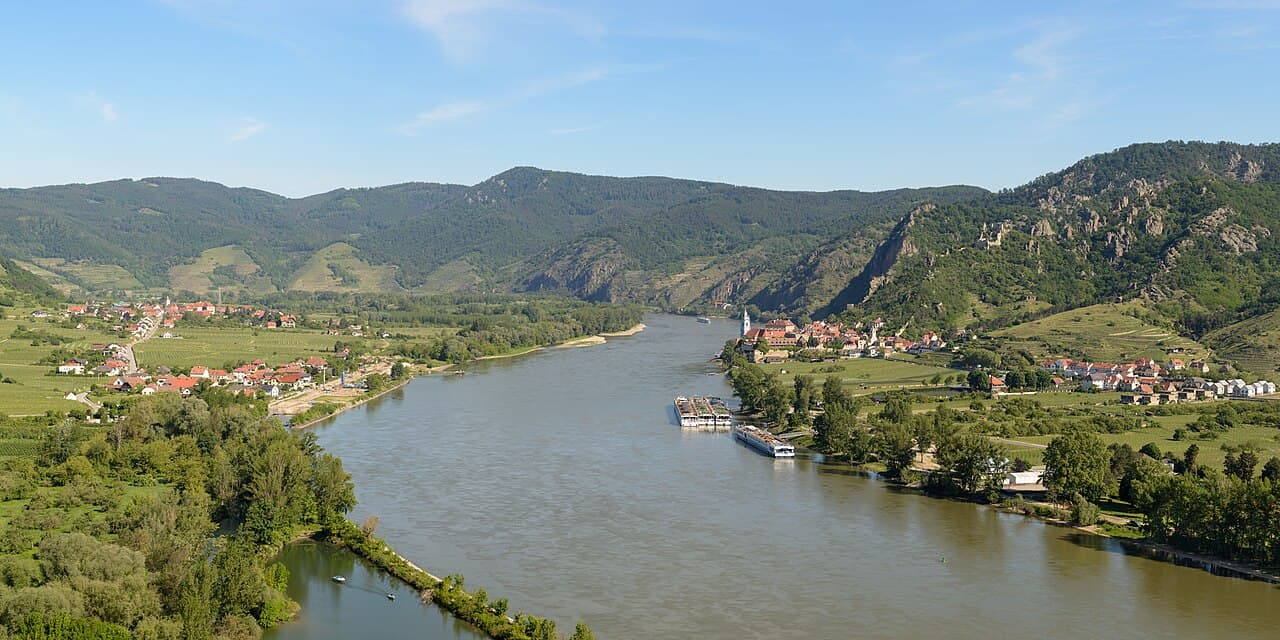 Wachau vom Gochelberg 20220519 01